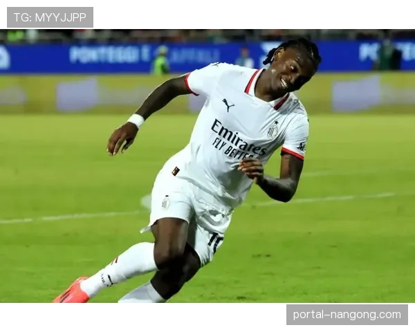 消息：AC米兰关键前锋莱奥因伤赛季报销，俱乐部保险理赔及商业损失评估启动